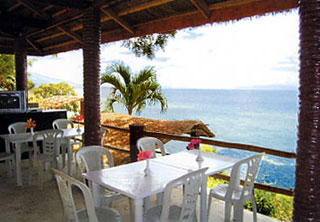 バディアンゴルフリゾート、海が見えるレストランの様子の写真